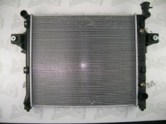 Kühler - Radiator  Grand Cherokee  01-04